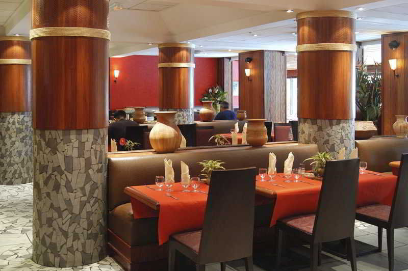 Hotel Ibis Douala Esterno foto